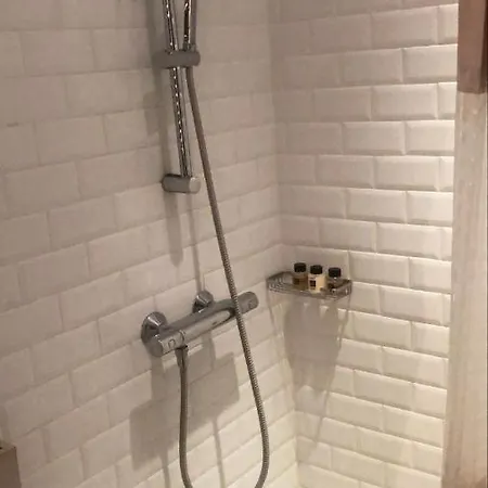 Cocoon Gallery Alojamento de Acomodação e Pequeno-almoço 3*