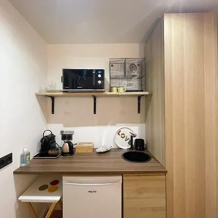 Alojamento de Acomodação e Pequeno-almoço Cocoon Gallery