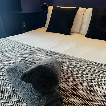 Bed and Breakfast Cocoon Gallery