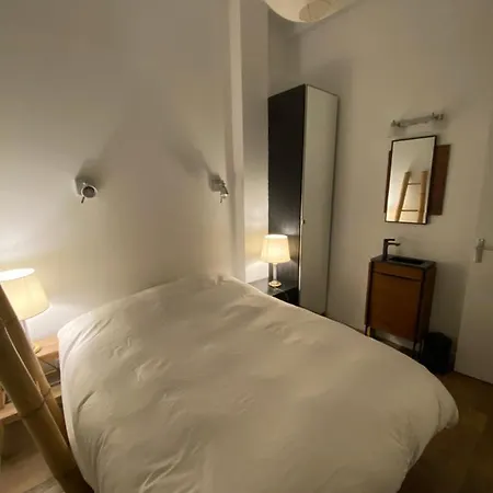 לינה וארוחת בוקר Cocoon Gallery פריז