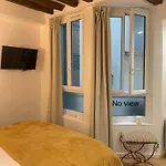 Cocoon Gallery Отель типа 