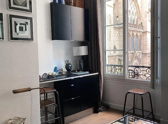 Cocoon Gallery Bed & Breakfast