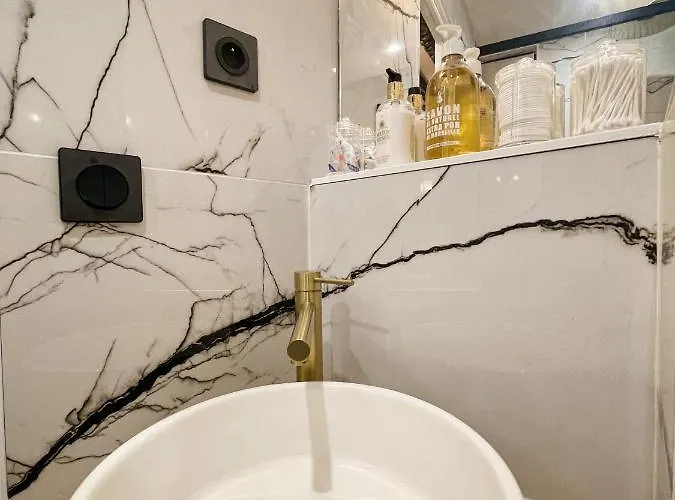 Cocoon Gallery Paris